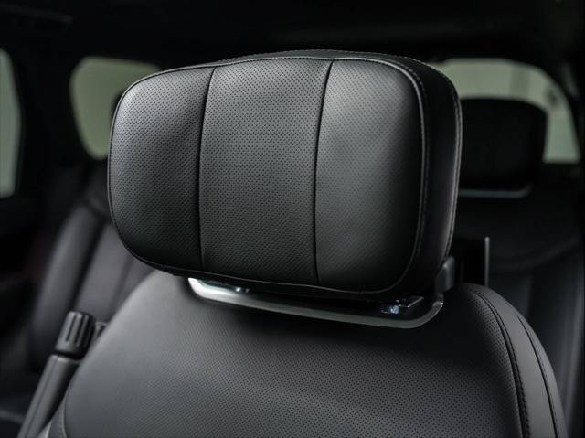 Used 2024 Land Rover Range Rover Autobiography AWD/4WD image 12