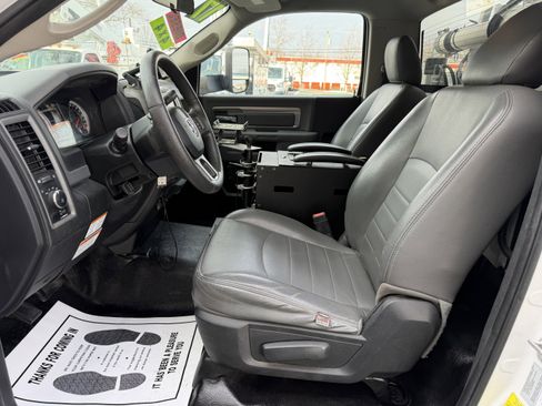 Used 2017 RAM 5500 Tradesman w/ Power & Remote Entry Group image 20