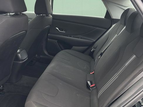 Used 2022 Hyundai Elantra SEL w/ Preferred Accessory Package image 20