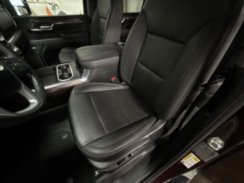 Used 2024 GMC Sierra 3500 SLT w/ SLT Premium Package image 20