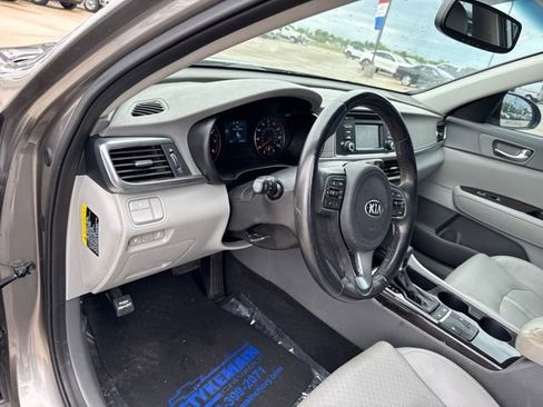 Used 2016 Kia Optima EX FWD image 16