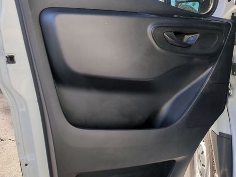 Used 2023 Mercedes-Benz Sprinter 2500 image 13