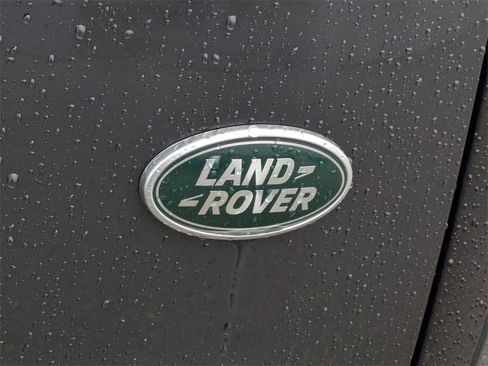 Used 2023 Land Rover Range Rover SE image 8