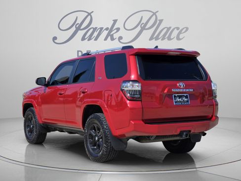 Used 2024 Toyota 4Runner SR5 AWD/4WD image 3