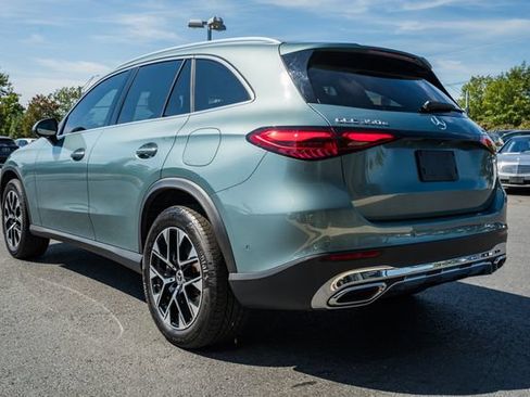 Used 2025 Mercedes-Benz GLC 350e 4MATIC image 5