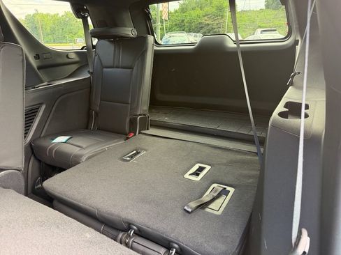 Used 2023 Chevrolet Tahoe RST AWD/4WD image 13