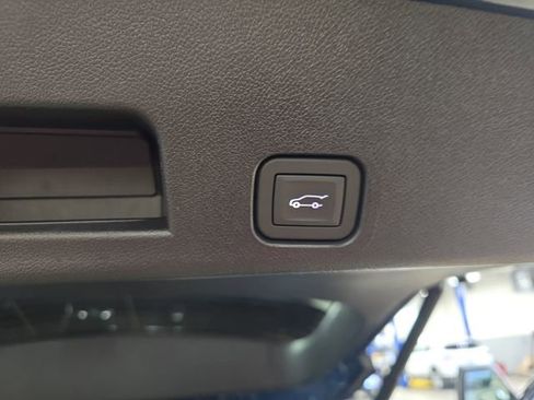 New 2026 Chevrolet Traverse High Country w/ LPO, Floor Liner Package image 15