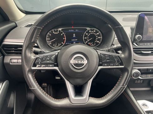 Used 2024 Nissan Altima 2.5 SR image 14