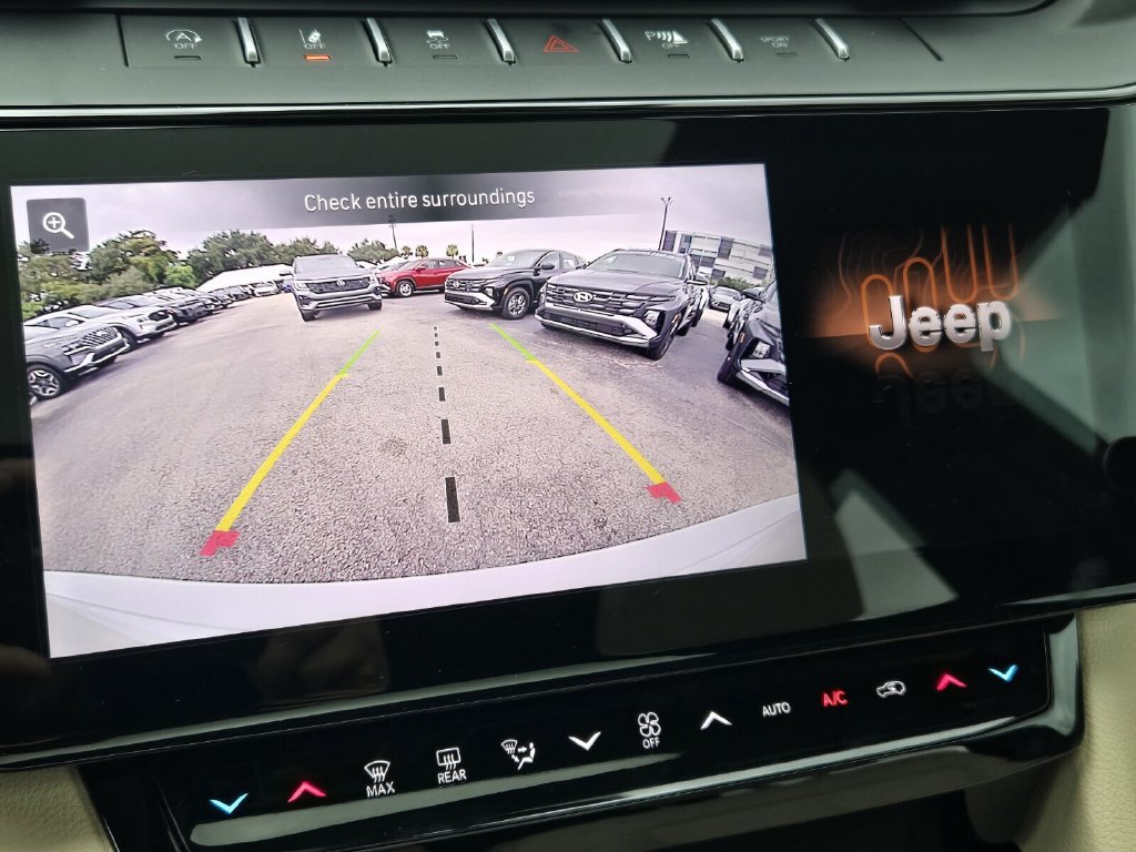 Used 2026 Jeep Grand Cherokee Limited RWD image 20