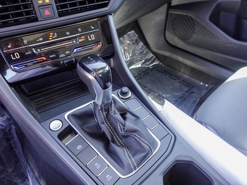 New 2025 Volkswagen Jetta SEL image 18