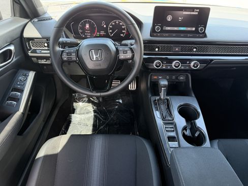 Certified 2025 Honda Civic Sport image 17