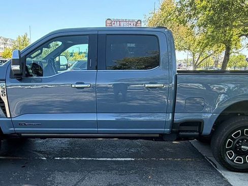 Used 2023 Ford F350 Platinum AWD/4WD image 7