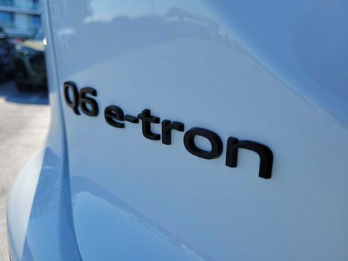 New 2027 Audi Q6 e-tron Premium Plus AWD/4WD image 11