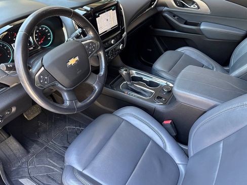 Used 2018 Chevrolet Traverse LT w/ LPO, Floor Liner Package AWD/4WD image 11