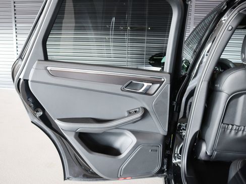 New 2026 Porsche Macan GTS image 29