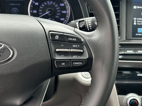 Used 2020 Hyundai Elantra Value Edition FWD image 30