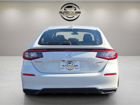 Used 2024 Honda Civic Sport image 6