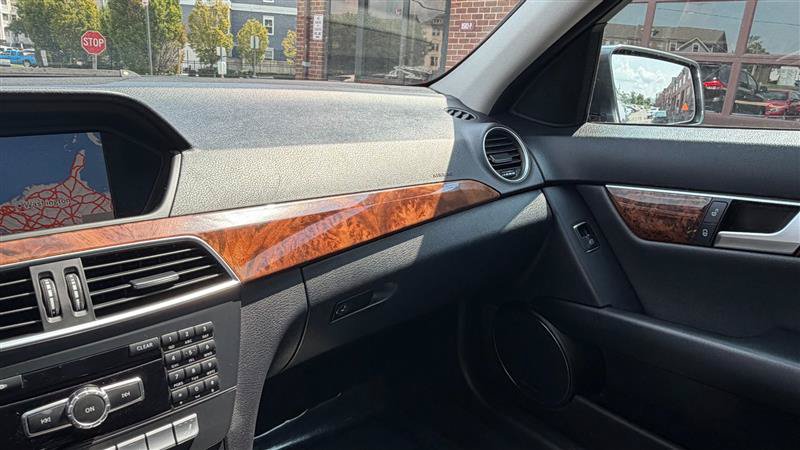 Used 2013 Mercedes-Benz C 300 Luxury 4MATIC Sedan image 36
