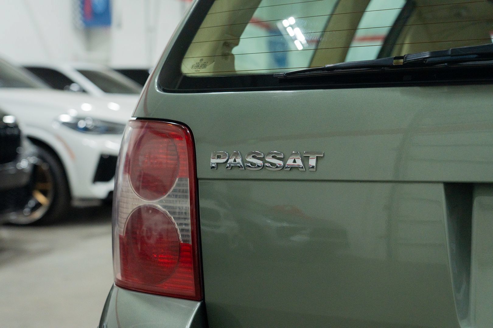 Used 2002 Volkswagen Passat GLX AWD/4WD image 9