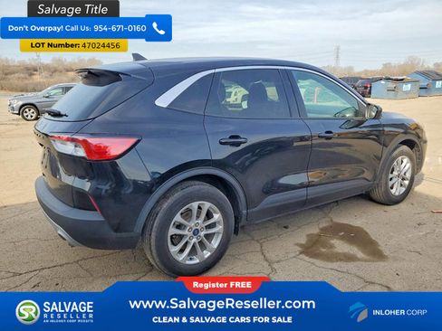 Used 2022 Ford Escape SE w/ Convenience Package FWD image 4