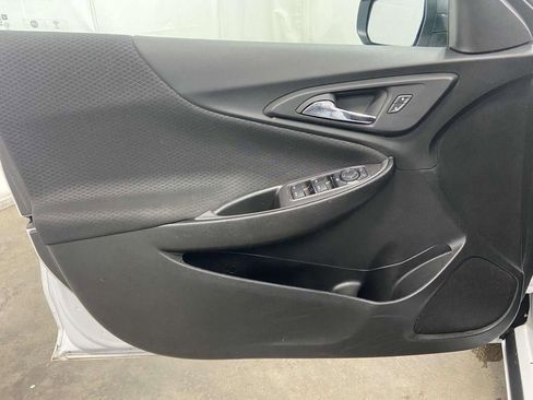 Used 2023 Chevrolet Malibu LS image 12