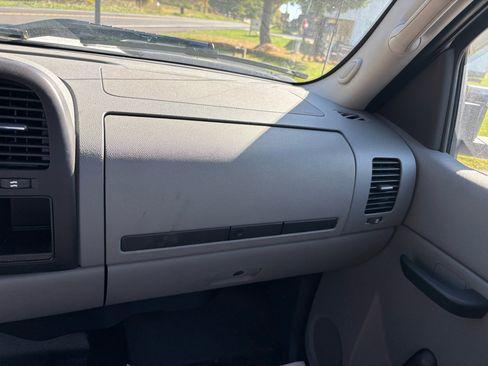 Used 2011 Chevrolet Silverado 2500 W/T w/ Snow Plow Prep Package image 31