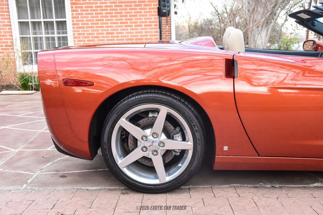 Used 2006 Chevrolet Corvette Coupe w/ Preferred Equipment Group RWD image 10