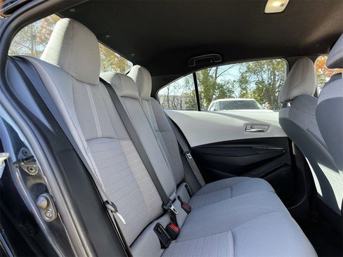 Used 2024 Toyota Corolla SE image 26