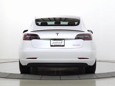 Used 2019 Tesla Model 3 Performance image 5
