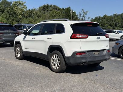 Used 2017 Jeep Cherokee Latitude w/ Comfort/Convenience Group