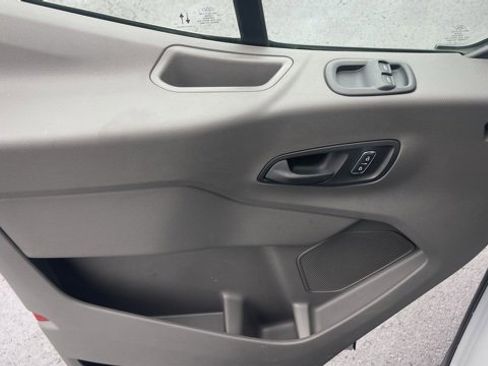 Used 2023 Ford Transit 350 w/ Fleet Fuel Economy Package image 16