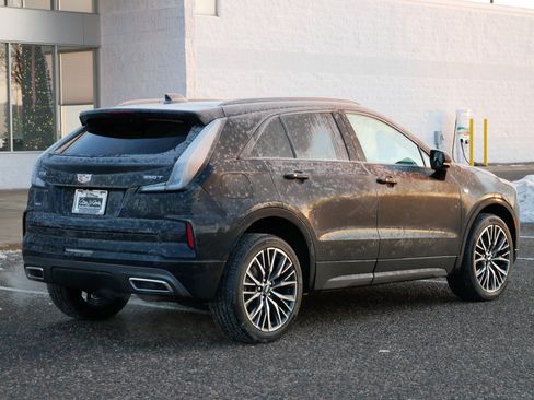 Used 2024 Cadillac XT4 Sport image 14