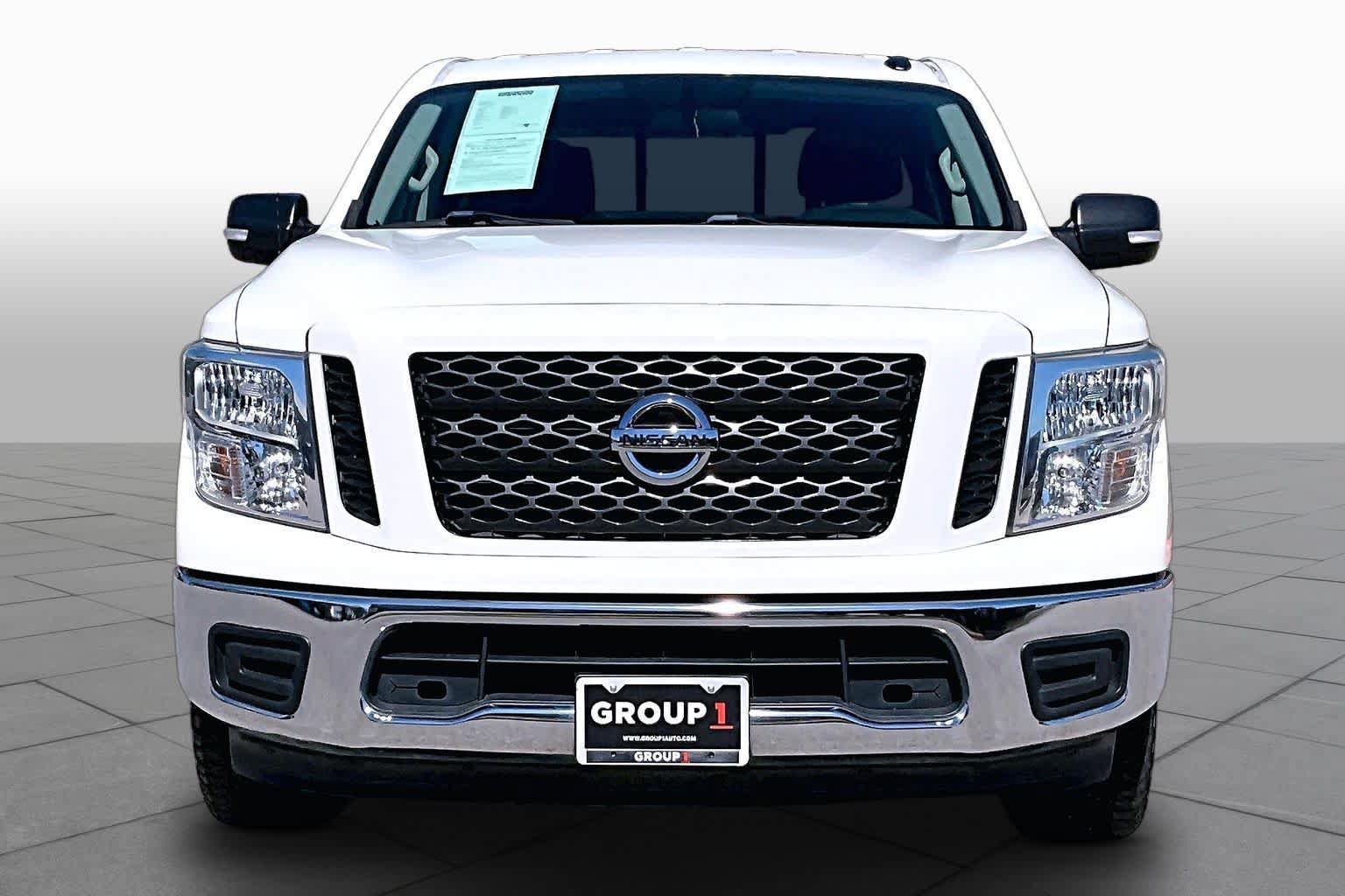 Used 2019 Nissan Titan SV RWD image 4