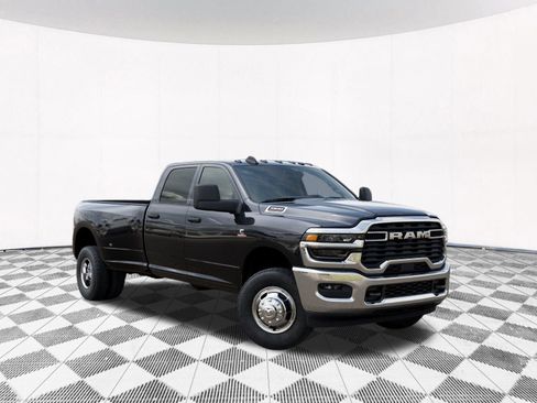 New 2026 RAM 3500 Tradesman AWD/4WD image 8
