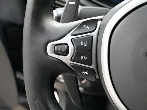 Used 2019 Aston Martin V8 Vantage Coupe image 24