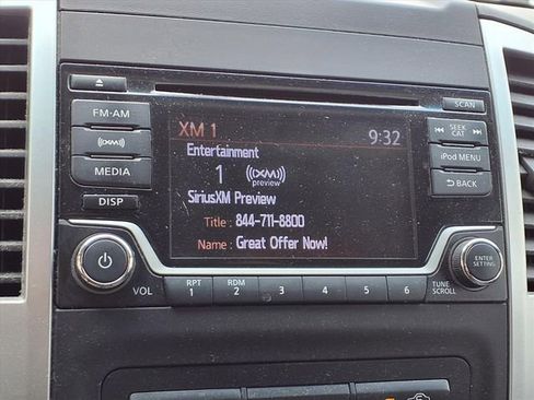 Certified 2018 Nissan Frontier SV image 5