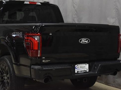 Used 2025 Ford F150 Lariat image 9