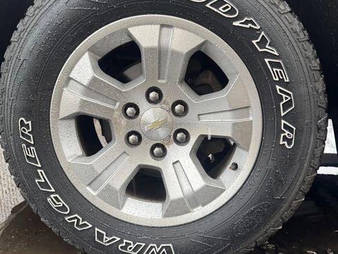 Used 2018 Chevrolet Silverado 1500 LT w/ All Star Edition image 8