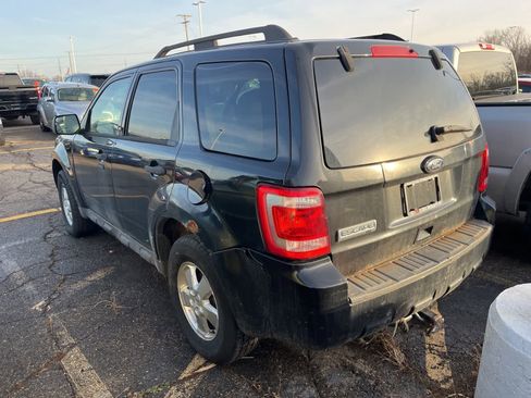 Used 2011 Ford Escape XLT image 8