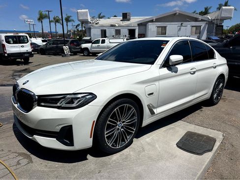 Used 2023 BMW 530e RWD image 4