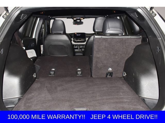 Used 2024 Jeep Compass Latitude AWD/4WD image 11
