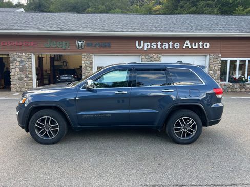Used 2019 Jeep Grand Cherokee Limited AWD/4WD image 8