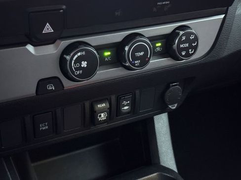 Used 2019 Toyota Tacoma SR5 image 25