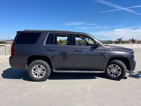 Used 2018 Chevrolet Tahoe LT w/ Luxury Package image 4