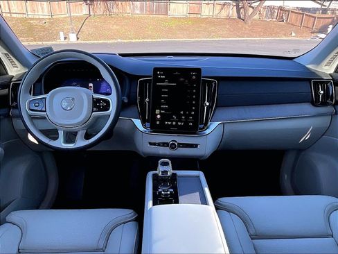 New 2026 Volvo XC90 T8 Ultra w/ Protection Package Premier image 7