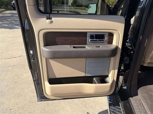 Used 2013 Ford F150 Lariat w/ Luxury Equipment Group image 17