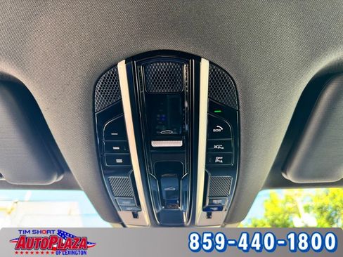 Used 2023 Porsche Cayenne w/ Premium Package AWD/4WD image 25