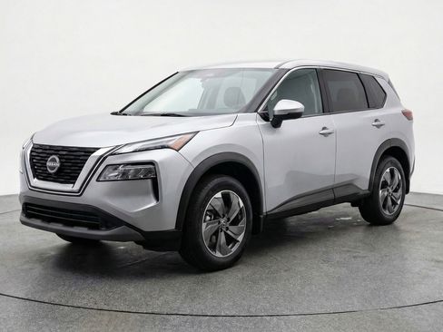 Used 2025 Nissan Rogue SV FWD image 3