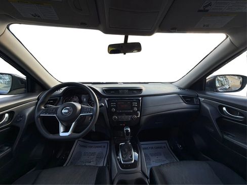 Used 2017 Nissan Rogue S image 30