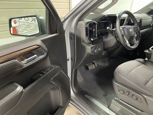 Used 2023 Chevrolet Silverado 1500 LT AWD/4WD image 10